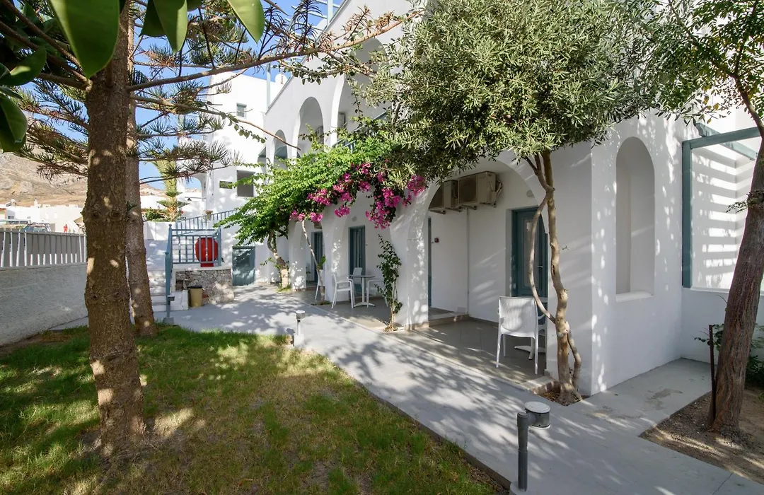 Iris Boutique Hotel-1